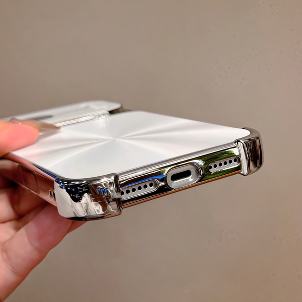 Stoßfeste Handyhülle in voller Größe mit KI-Taste und CD-Muster für iPhone-Serie